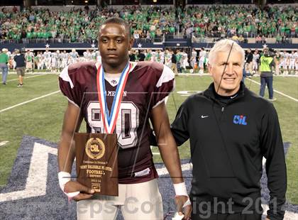 Thumbnail 3 in Cameron Yoe vs. Wall (UIL 2A Division 1 Final) photogallery.