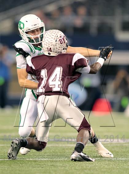 Thumbnail 1 in Cameron Yoe vs. Wall (UIL 2A Division 1 Final) photogallery.