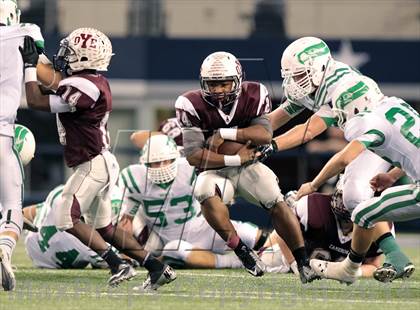 Thumbnail 1 in Cameron Yoe vs. Wall (UIL 2A Division 1 Final) photogallery.