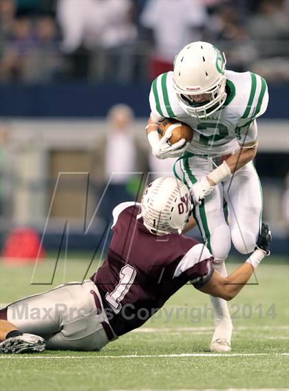 Thumbnail 1 in Cameron Yoe vs. Wall (UIL 2A Division 1 Final) photogallery.