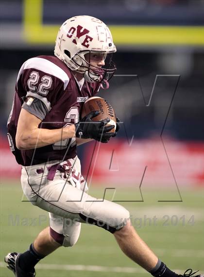 Thumbnail 2 in Cameron Yoe vs. Wall (UIL 2A Division 1 Final) photogallery.