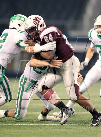 Thumbnail 1 in Cameron Yoe vs. Wall (UIL 2A Division 1 Final) photogallery.