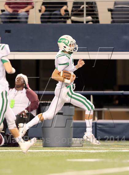 Thumbnail 2 in Cameron Yoe vs. Wall (UIL 2A Division 1 Final) photogallery.