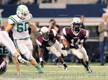 Thumbnail 1 in Cameron Yoe vs. Wall (UIL 2A Division 1 Final) photogallery.