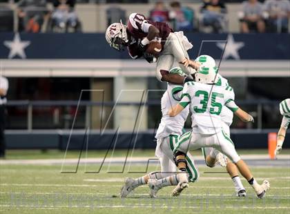 Thumbnail 1 in Cameron Yoe vs. Wall (UIL 2A Division 1 Final) photogallery.