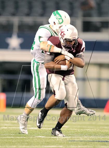 Thumbnail 2 in Cameron Yoe vs. Wall (UIL 2A Division 1 Final) photogallery.