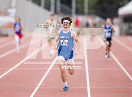 Thumbnail 1 in UIL 1A Boys State Track Meet photogallery.