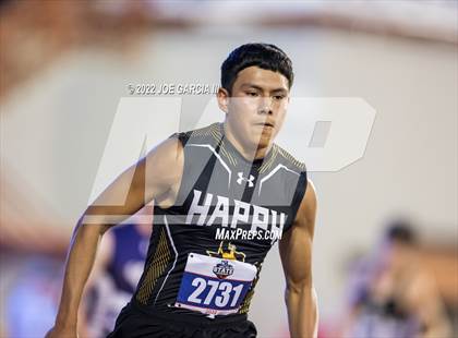 Thumbnail 2 in UIL 1A Boys State Track Meet photogallery.