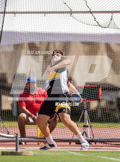 Thumbnail 2 in UIL 1A Boys State Track Meet photogallery.