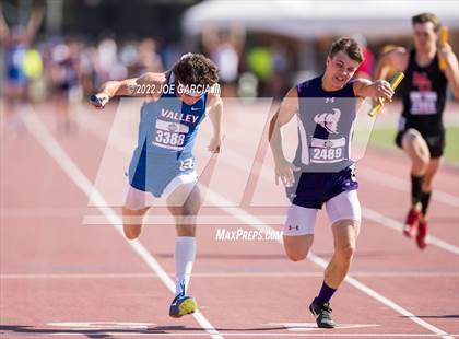Thumbnail 3 in UIL 1A Boys State Track Meet photogallery.