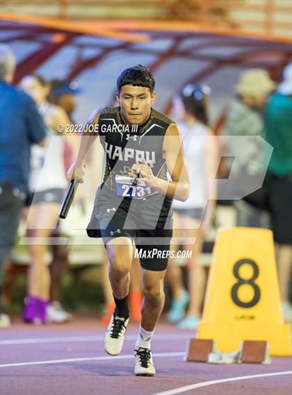 Thumbnail 1 in UIL 1A Boys State Track Meet photogallery.