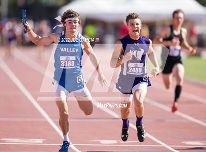 Thumbnail 1 in UIL 1A Boys State Track Meet photogallery.