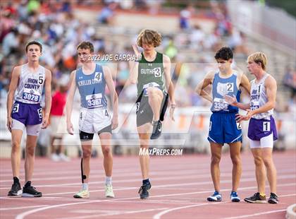 Thumbnail 2 in UIL 1A Boys State Track Meet photogallery.