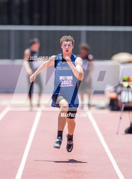 Thumbnail 1 in UIL 1A Boys State Track Meet photogallery.