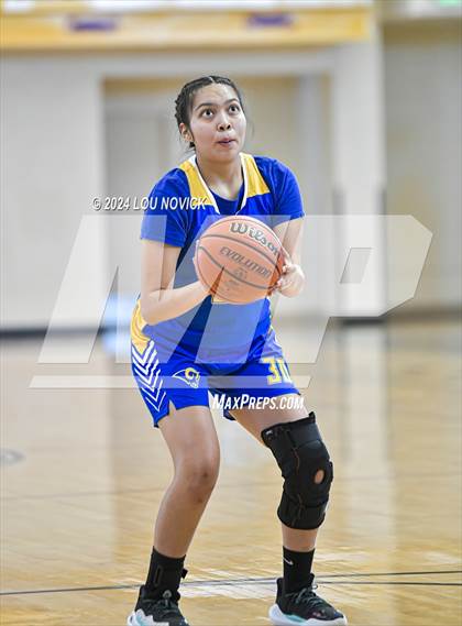 Thumbnail 2 in Cuba @ Laguna Acoma (Lady Braves Invitational at Santa Fe Indian School) photogallery.