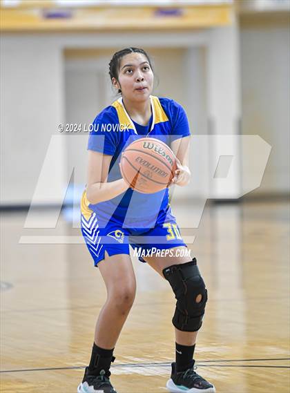 Thumbnail 3 in Cuba @ Laguna Acoma (Lady Braves Invitational at Santa Fe Indian School) photogallery.