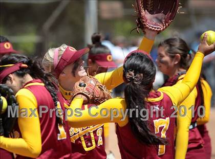 Thumbnail 2 in Oak Park vs. Oxnard (T.O. Tournament) photogallery.
