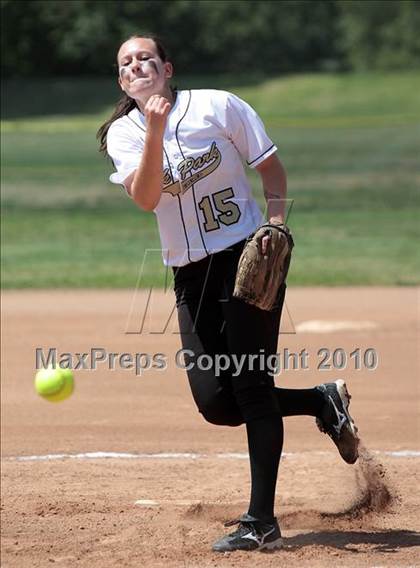 Thumbnail 3 in Oak Park vs. Oxnard (T.O. Tournament) photogallery.