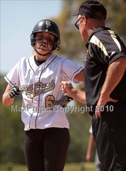 Thumbnail 1 in Oak Park vs. Oxnard (T.O. Tournament) photogallery.