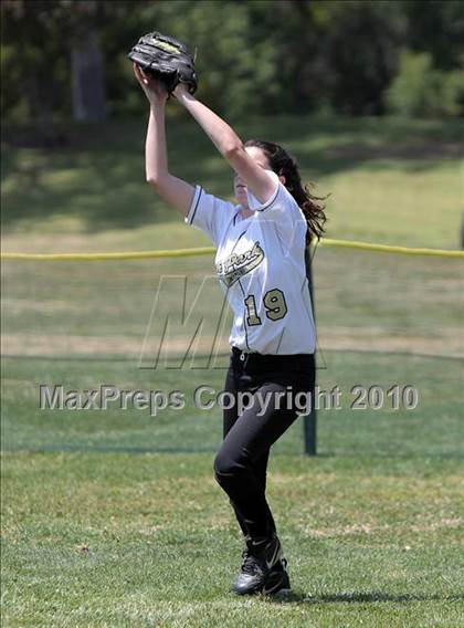 Thumbnail 3 in Oak Park vs. Oxnard (T.O. Tournament) photogallery.