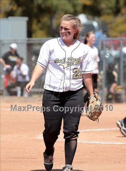 Thumbnail 1 in Oak Park vs. Oxnard (T.O. Tournament) photogallery.