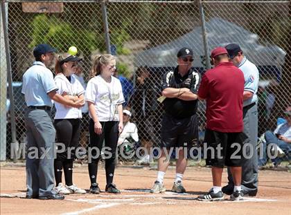 Thumbnail 1 in Oak Park vs. Oxnard (T.O. Tournament) photogallery.
