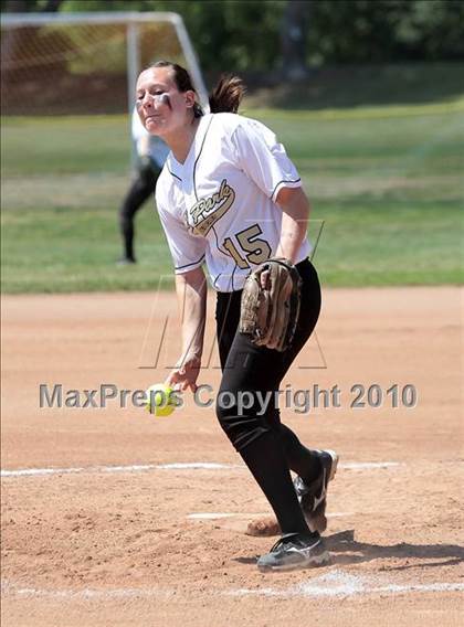 Thumbnail 1 in Oak Park vs. Oxnard (T.O. Tournament) photogallery.