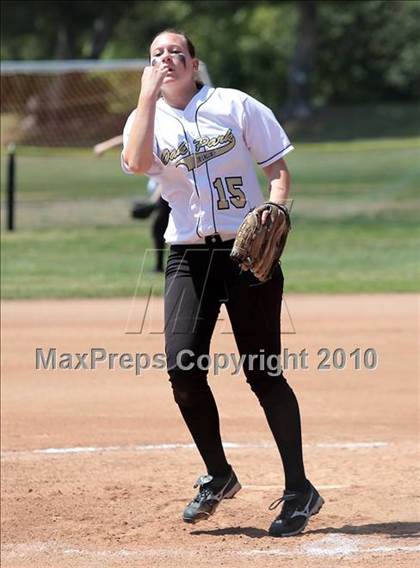 Thumbnail 2 in Oak Park vs. Oxnard (T.O. Tournament) photogallery.