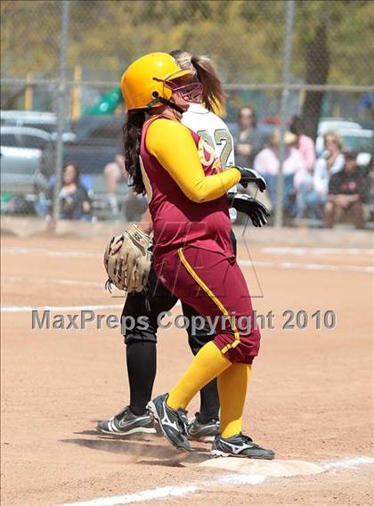 Thumbnail 1 in Oak Park vs. Oxnard (T.O. Tournament) photogallery.