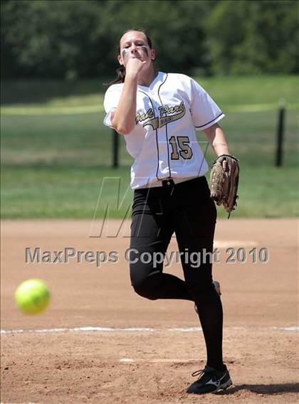 Thumbnail 2 in Oak Park vs. Oxnard (T.O. Tournament) photogallery.