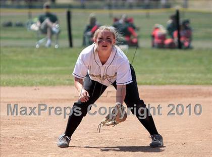 Thumbnail 2 in Oak Park vs. Oxnard (T.O. Tournament) photogallery.