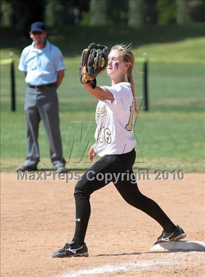 Thumbnail 2 in Oak Park vs. Oxnard (T.O. Tournament) photogallery.