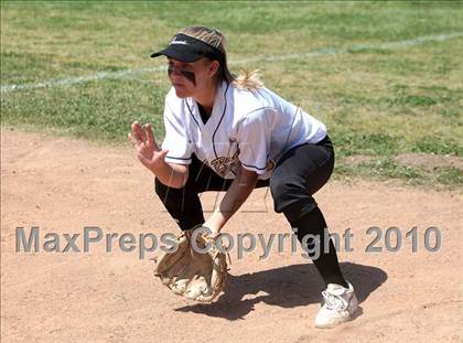 Thumbnail 3 in Oak Park vs. Oxnard (T.O. Tournament) photogallery.