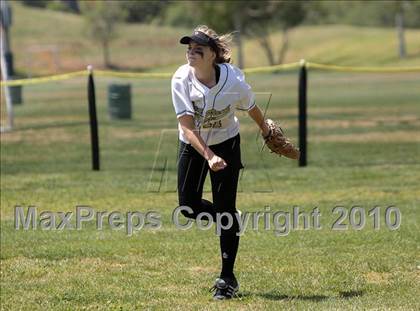 Thumbnail 2 in Oak Park vs. Oxnard (T.O. Tournament) photogallery.