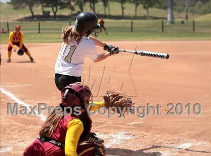 Thumbnail 1 in Oak Park vs. Oxnard (T.O. Tournament) photogallery.