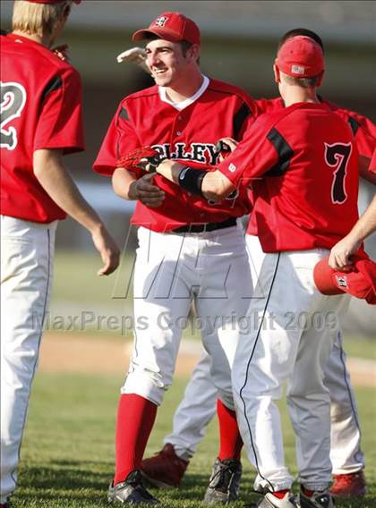 Thumbnail 3 in Bishop Kearney vs. Holley (Section 5 Class B Final) photogallery.