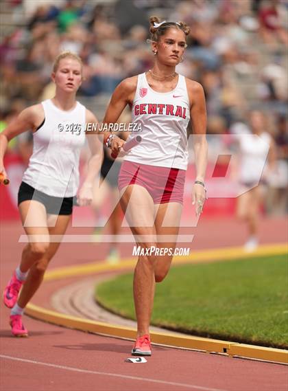 Thumbnail 2 in CHSAA 4A FInal (4x800 Meter Relay) photogallery.