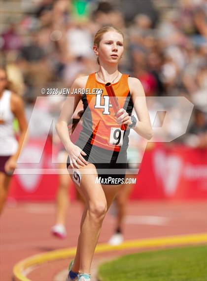 Thumbnail 2 in CHSAA 4A FInal (4x800 Meter Relay) photogallery.