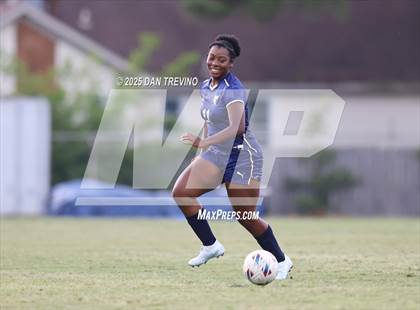 Thumbnail 3 in Thomas Dale vs Western Branch (VHSL Class 6 Region A Quarterfinal) photogallery.