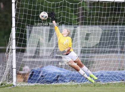Thumbnail 2 in Thomas Dale vs Western Branch (VHSL Class 6 Region A Quarterfinal) photogallery.