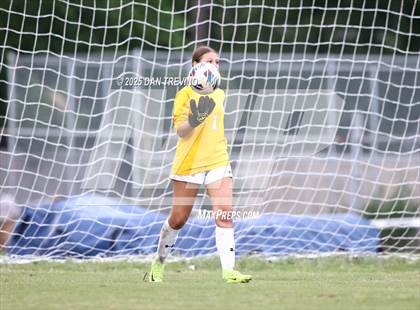 Thumbnail 2 in Thomas Dale vs Western Branch (VHSL Class 6 Region A Quarterfinal) photogallery.
