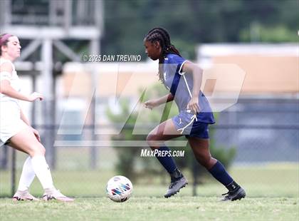 Thumbnail 3 in Thomas Dale vs Western Branch (VHSL Class 6 Region A Quarterfinal) photogallery.