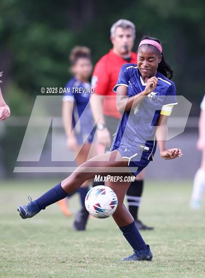 Thumbnail 2 in Thomas Dale vs Western Branch (VHSL Class 6 Region A Quarterfinal) photogallery.