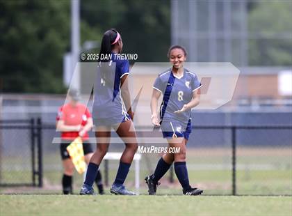 Thumbnail 2 in Thomas Dale vs Western Branch (VHSL Class 6 Region A Quarterfinal) photogallery.