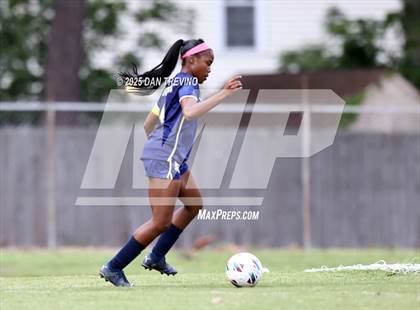 Thumbnail 2 in Thomas Dale vs Western Branch (VHSL Class 6 Region A Quarterfinal) photogallery.