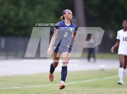 Thumbnail 3 in Thomas Dale vs Western Branch (VHSL Class 6 Region A Quarterfinal) photogallery.