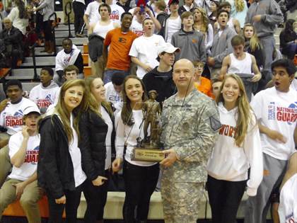 Thumbnail 2 in Ensworth TOC Ceremony photogallery.