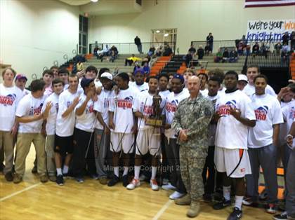 Thumbnail 1 in Ensworth TOC Ceremony photogallery.