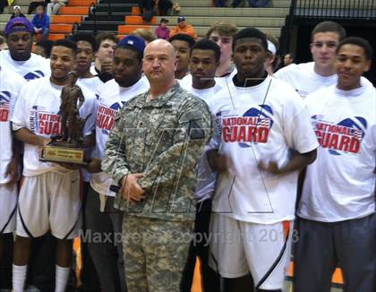 Thumbnail 2 in Ensworth TOC Ceremony photogallery.