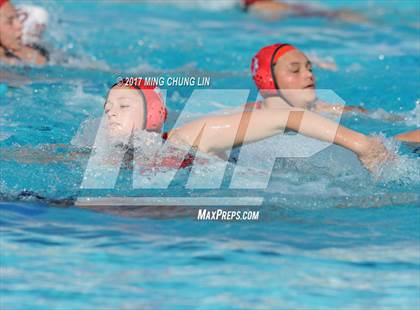 Thumbnail 2 in Laguna Beach vs. San Clemente (Newport Holiday Cup) photogallery.